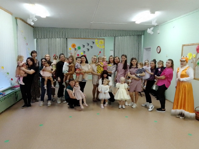 Осенние утренники Осенние утренники.